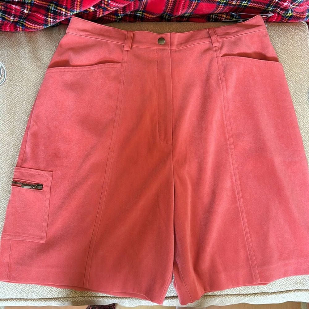 New Women’s Stretch Shorts Spice Color Size 8